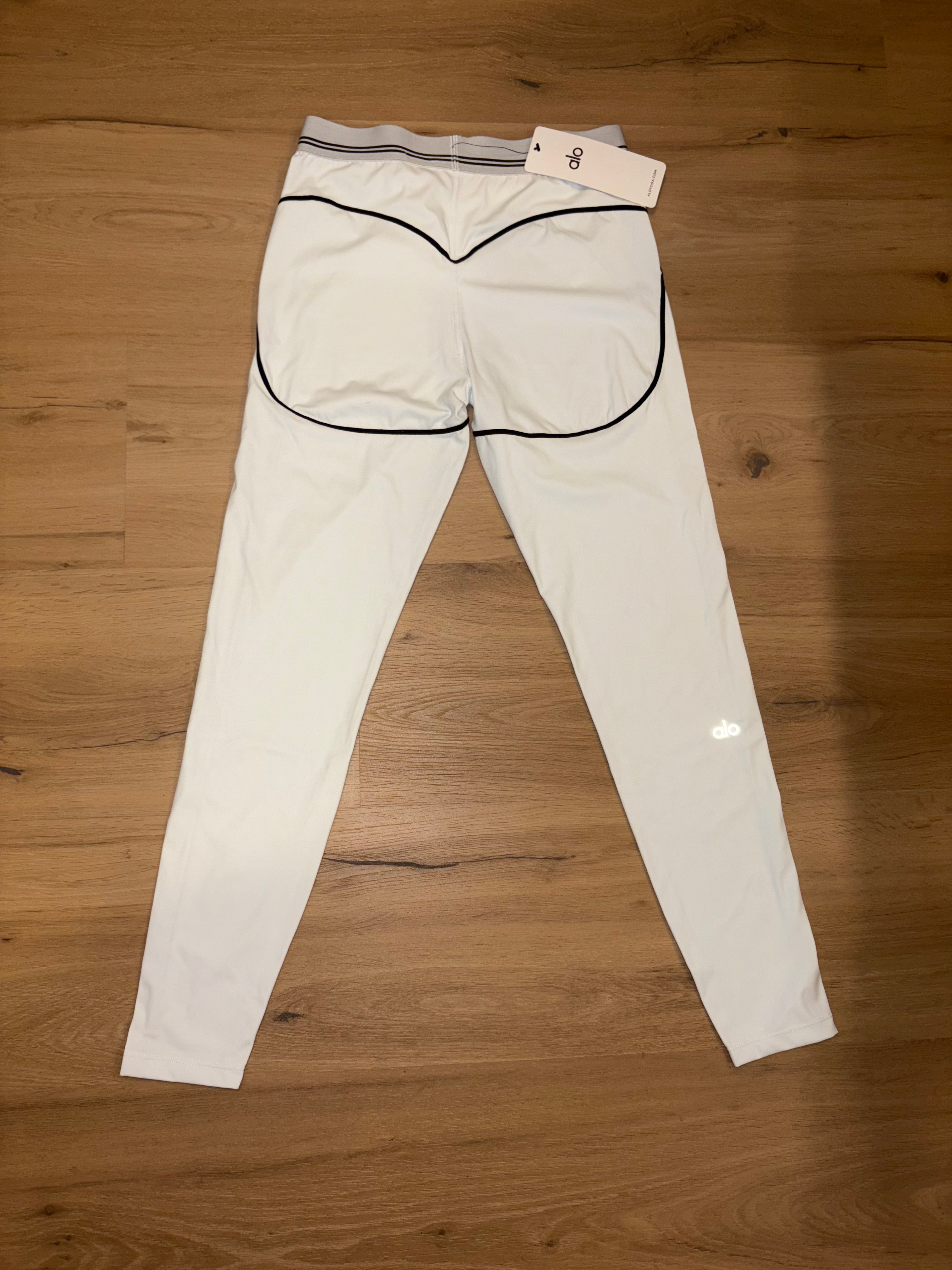 Alo Yoga Airbrush High-Waist Throb Legging