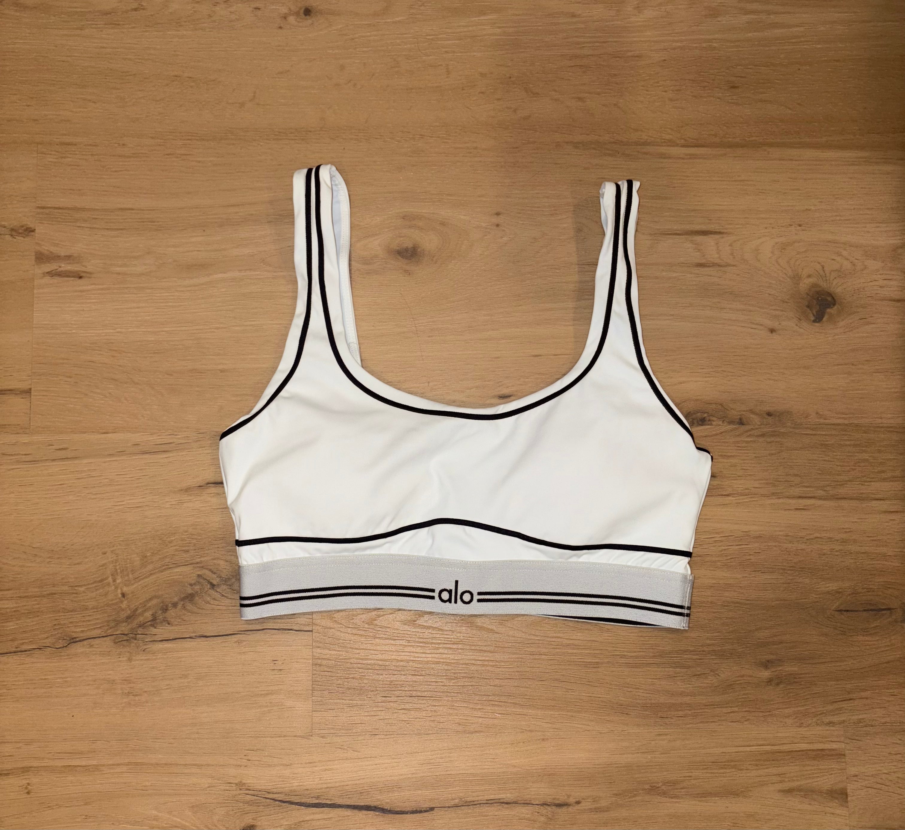 Alo Airbrush Heart Throb Bra